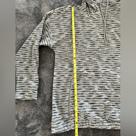 T by Talbots Women's Grey Space Dye Cowl Neck Sweatshirt, Zip Pockets, Size XLP - Picture 2 of 7